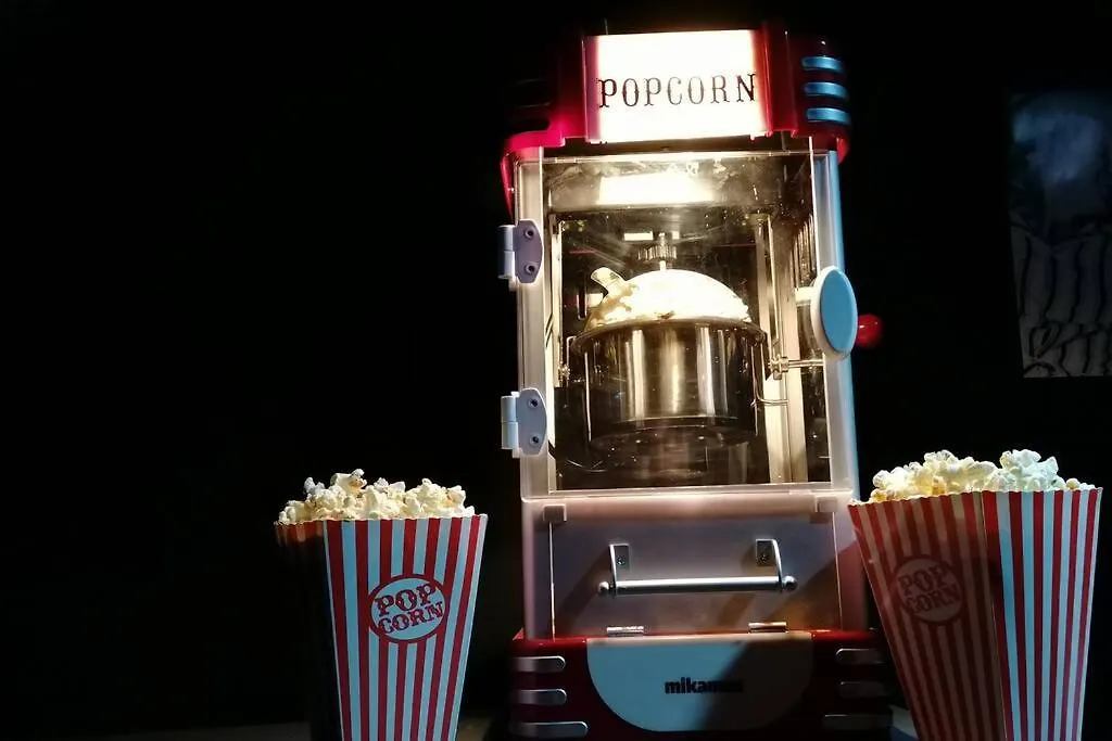 Maison Tout Equipee! Avec Salle De Cinema!!! Inzinzac-Lochrist 0*,