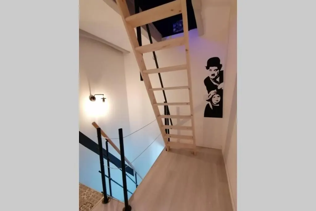 Maison Tout Equipee! Avec Salle De Cinema!!! Inzinzac-Lochrist France